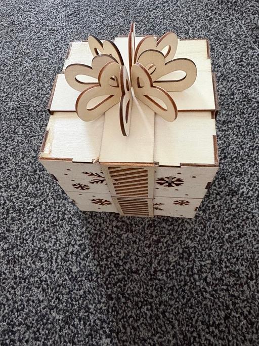  — Xmas gift box new