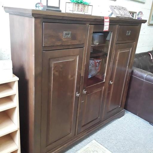  — 1980s Kendal's heavy oak unit