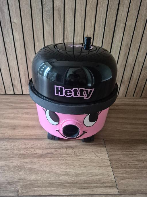  — Hetty Henry Hoover Vacuum
