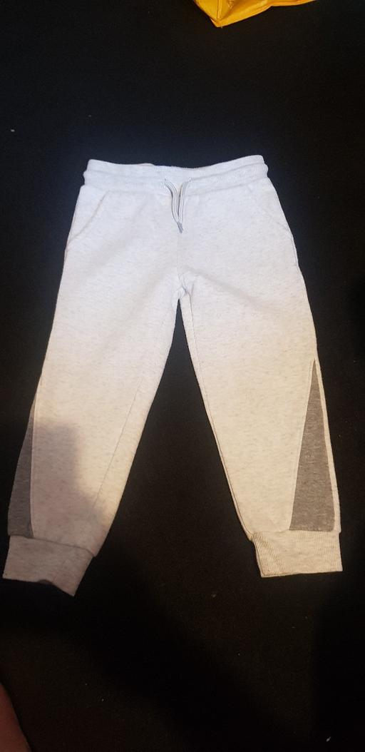 — boys joggers 2 to 3 years