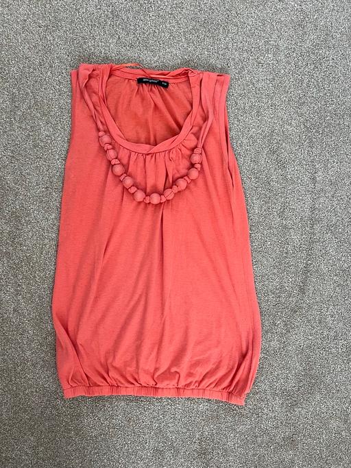  — Ladies top size 8