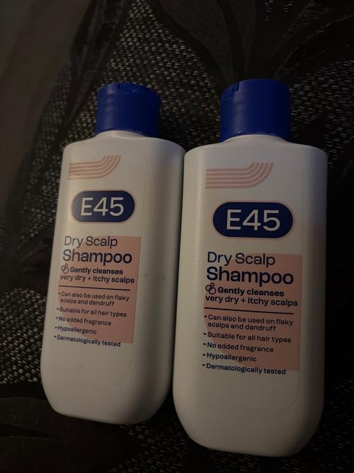  — New 2x E45 Dry Scalp Shampp