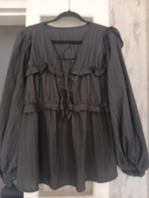  — tie front tunic xl