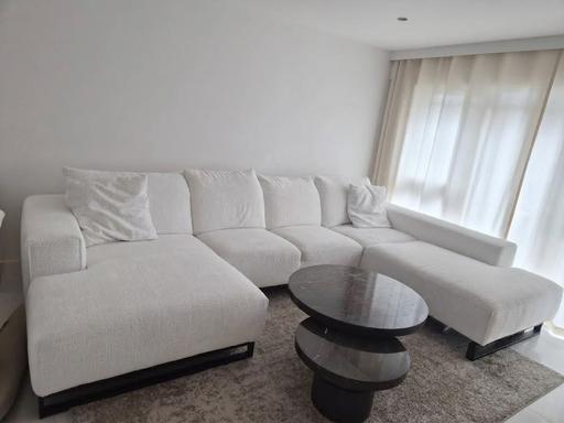  — white sofa u shape