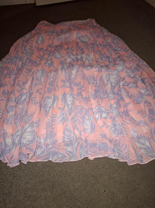  — ladies skirt size 10