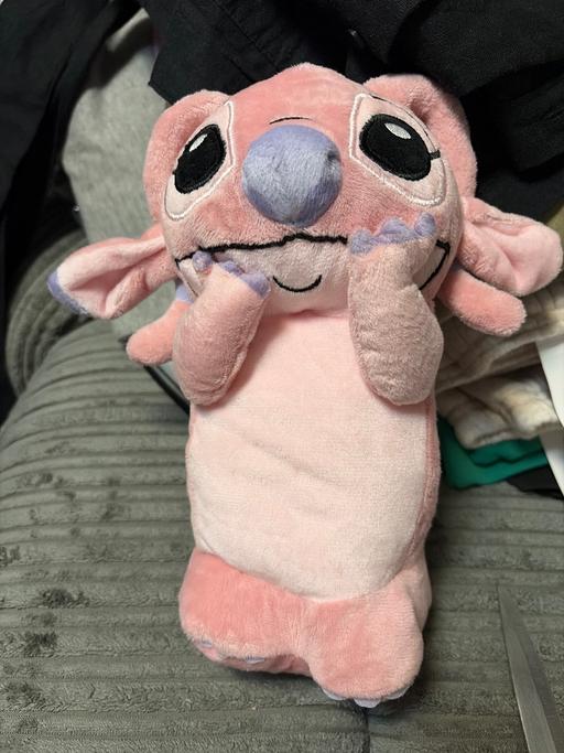  — Disney pencil case