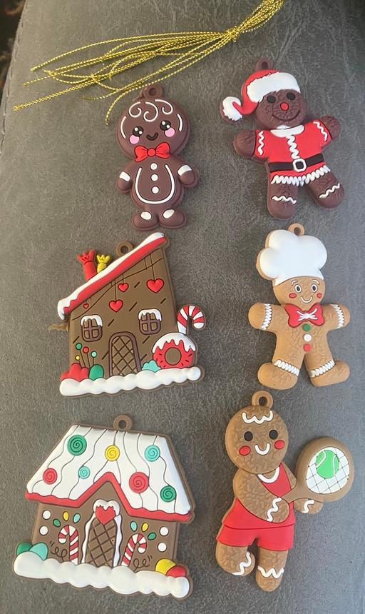  — Christmas tree decorations