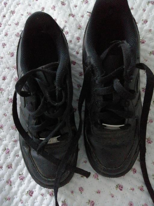  — Trainer's size *4*