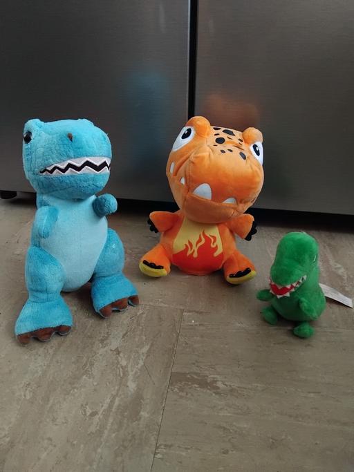  — Dinosaur Bundle.