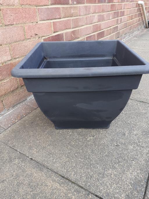  — Plastic Garden Pot(LU33BY)