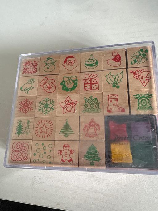  — Christmas stamp set