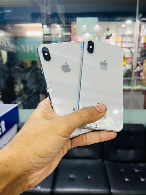  — Iphone X...64gb,fully working