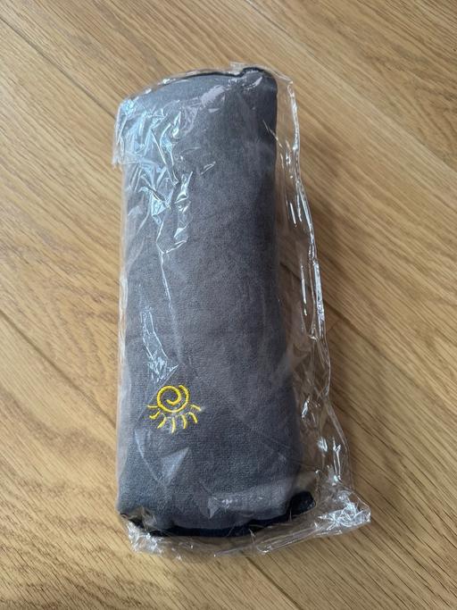  — Brand new children’s seat belt cover