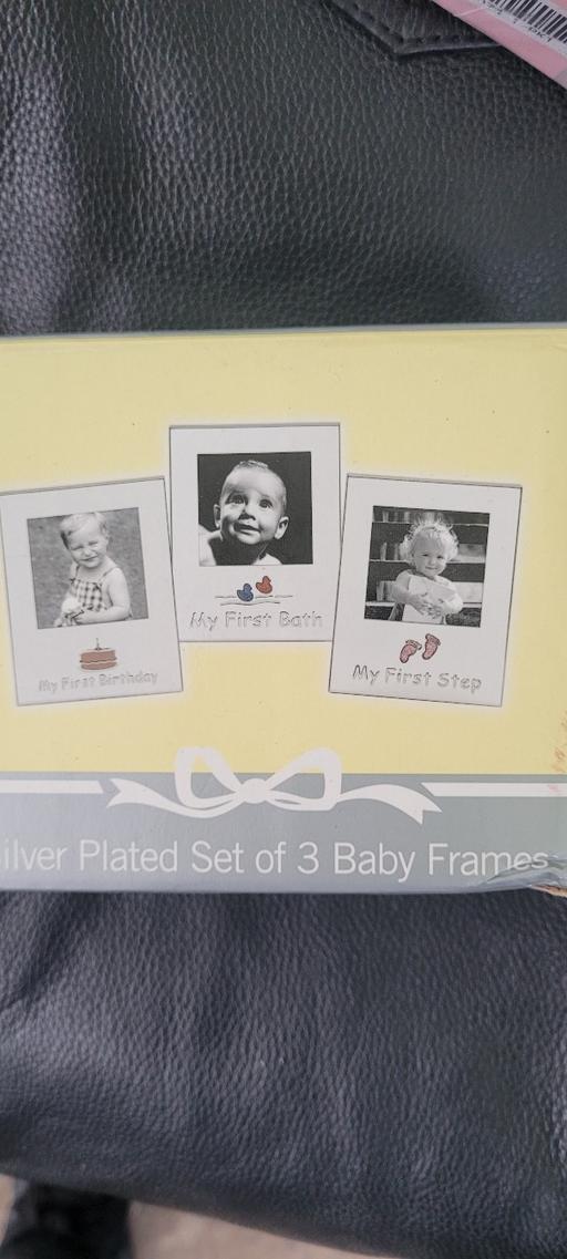  — baby photo frames