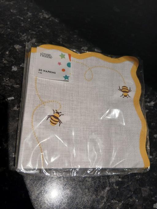  — Bee Napkins New