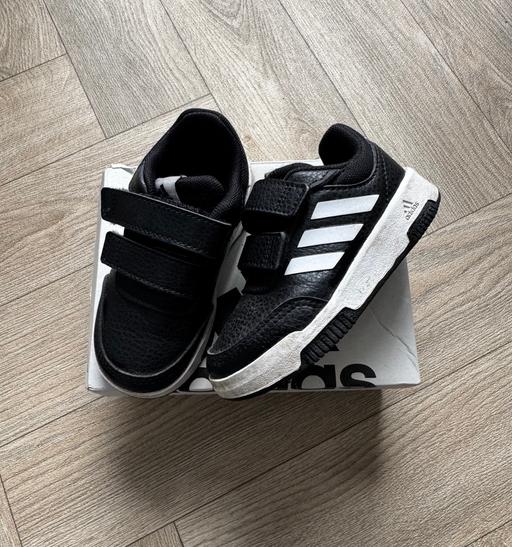  — Adidas Trainers Size 6