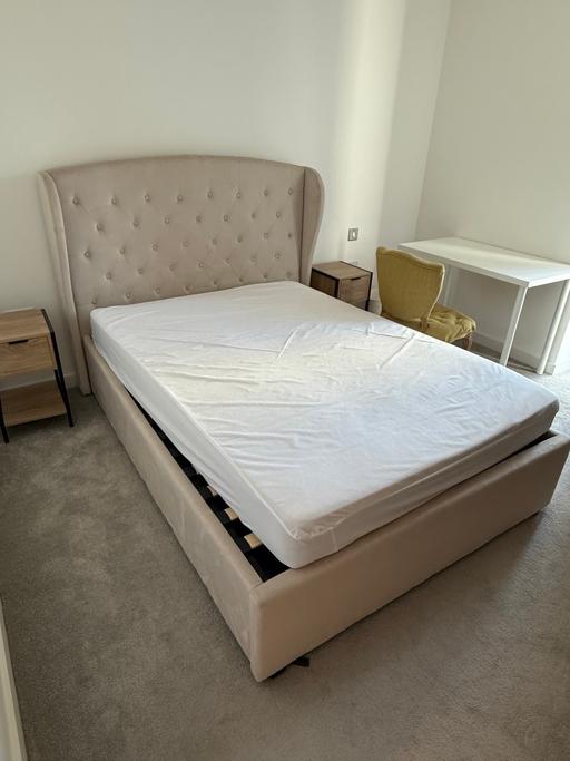  — Double bed + sofa