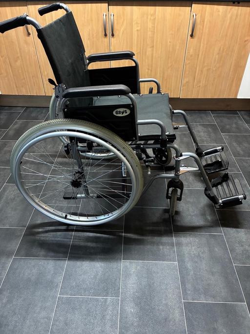  — Days Foldable Self-Propelled wheelchair