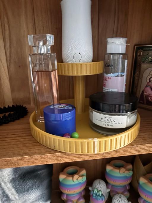  — Make up/ Bathroom organizer