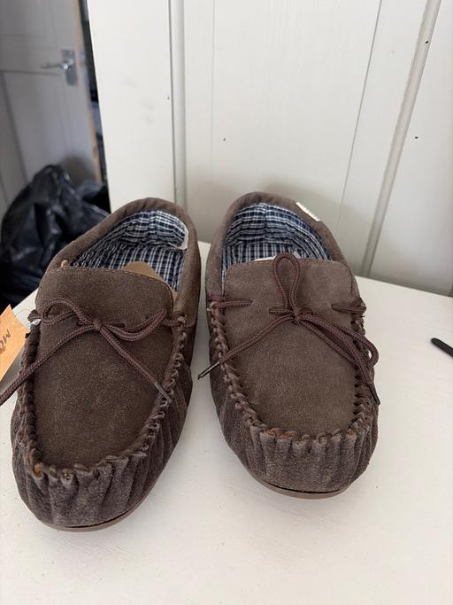  — Mokkers slippers