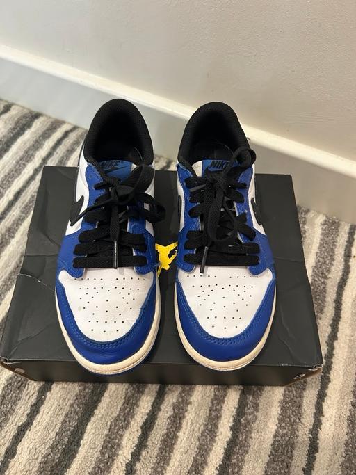  — Boys Nike trainers