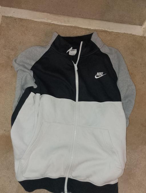  — Nike jacket