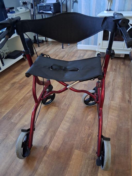  — Mobility Walker with seat - Great Condition
