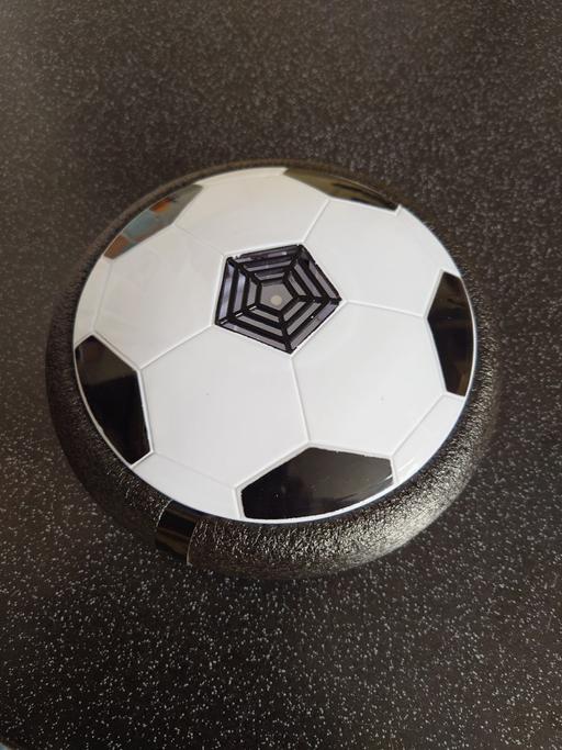  — Light up Indoor hover football