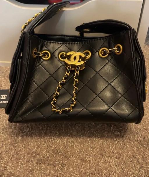  — Women bag