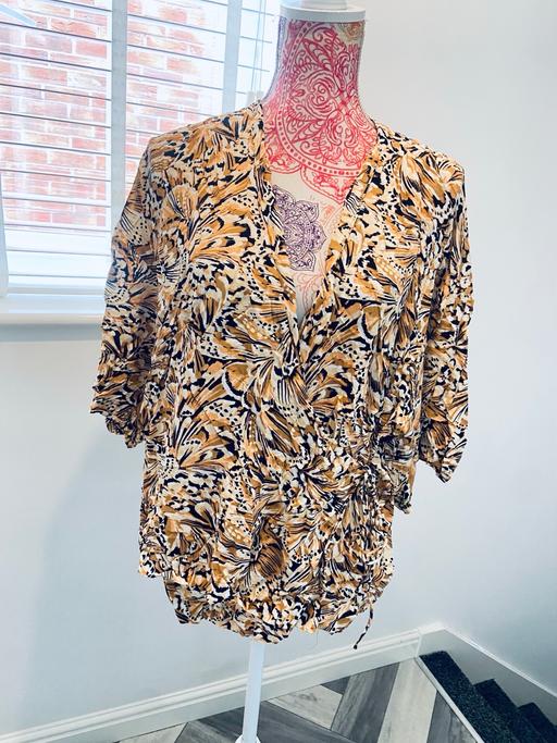  — (18) BLOUSE £1