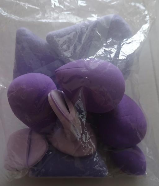  — Makeup sponges)