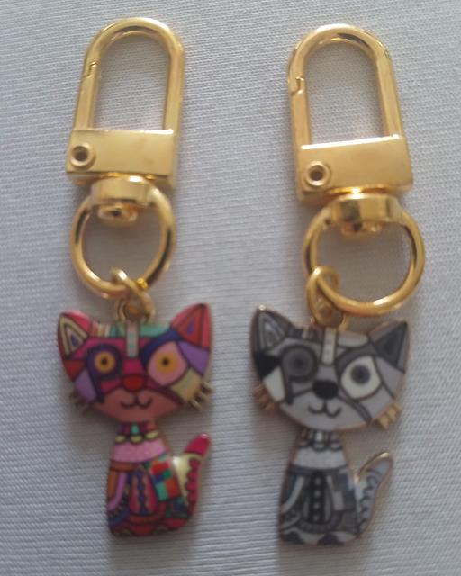  — Bag charms )