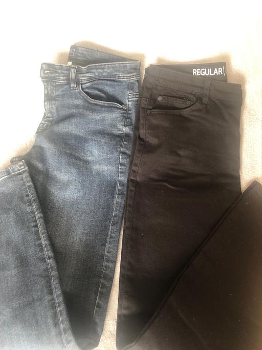  — Lads  jeans