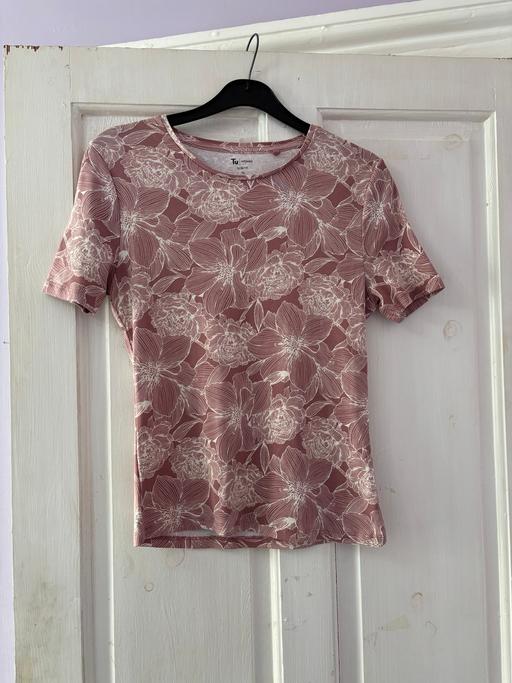  — Ladies top