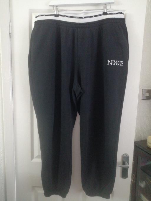  — Nike men's oversized xxl jogger bottoms