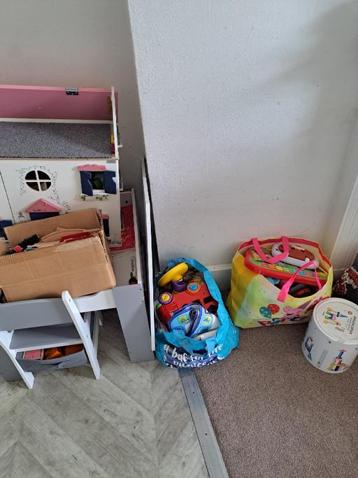  — free childs toys. not needed as passed away