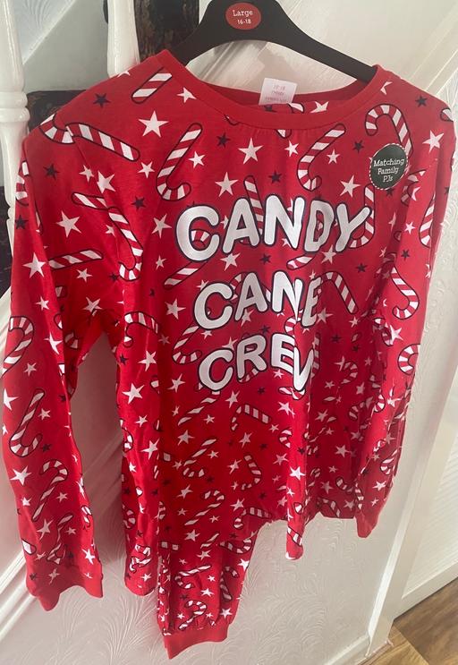  — Christmas pyjamas size 16-18