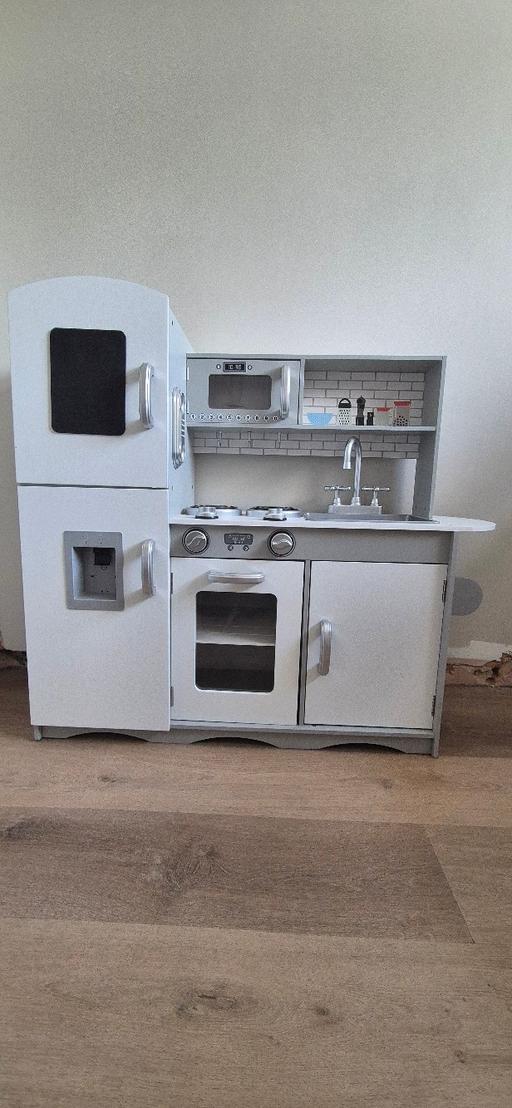  — Large kids wooden play kitchen