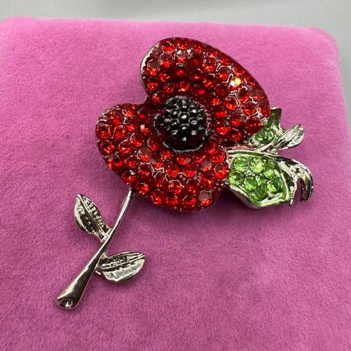  — Poppy Brooch