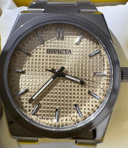  — Invicta Men's Analogue Quartz Watch 69404