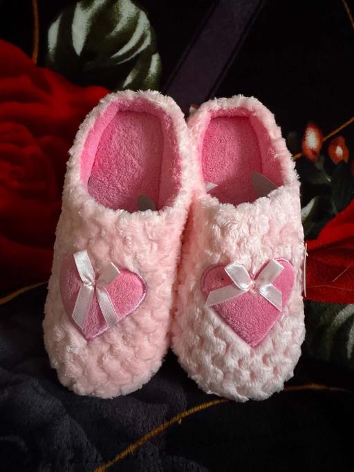  — Fluffy Bow Slippers – Soft Cosy Pink