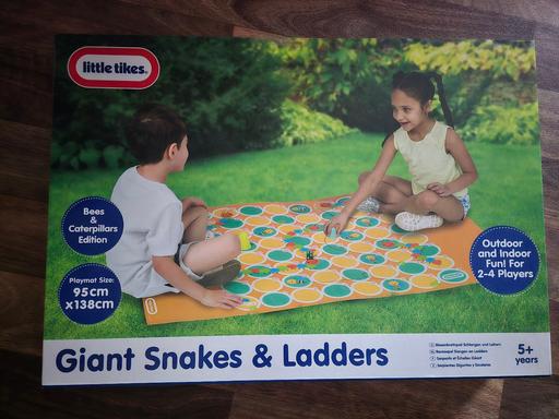  — NEW Giant snakes and ladders