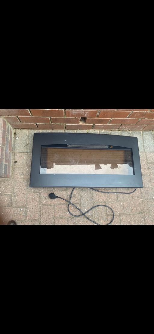  — Electric wall heater