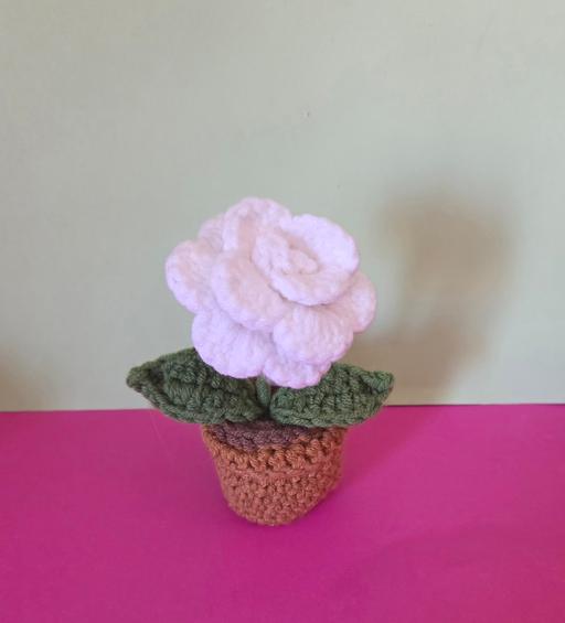  — CROCHET ROSE & POT
