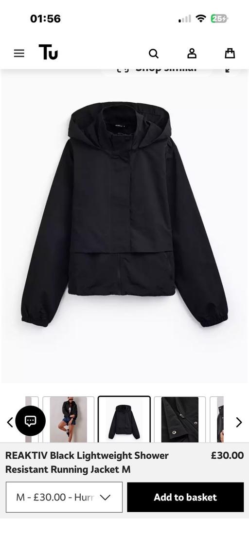  — Shower proof windbreaker size m