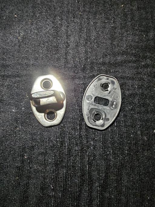  — GENUINE VW AUDI SEAT SKODA DOOR LOCK LATCH CA