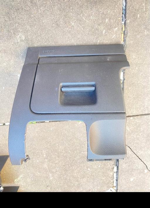  — VOLKSWAGEN GOLF Genuine Dashboard lower Trim