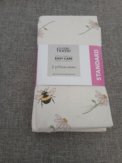 — Bee Pillow Cases New