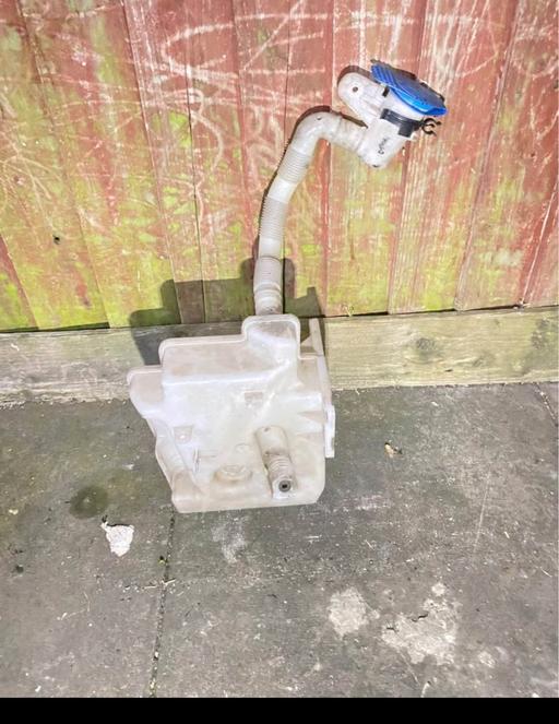  — VW GOLF MK6 SCREENWASH WASHER BOTTLE WINDOW A