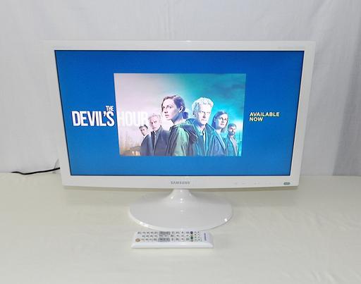  — Samsung 24 inch LED TV with Built-in Freeview